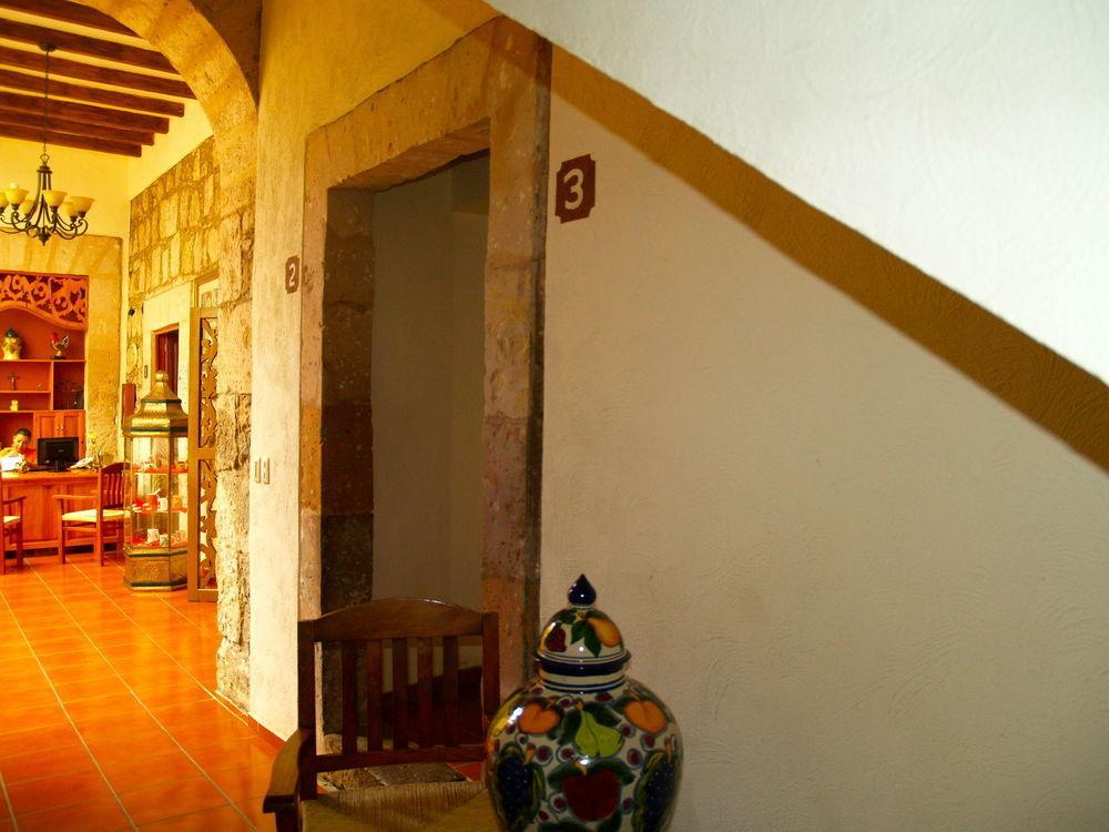 Hotel Refugio Agustino มอเรเลีย ภายนอก รูปภาพ