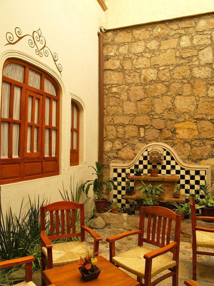 Hotel Refugio Agustino มอเรเลีย ภายนอก รูปภาพ