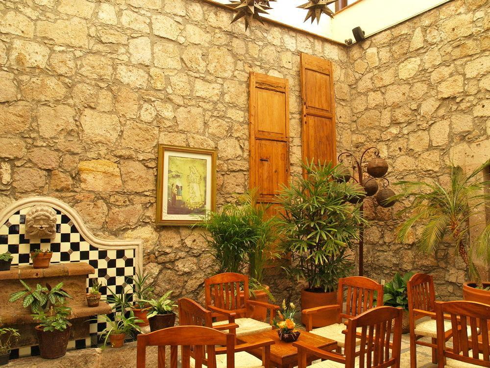 Hotel Refugio Agustino มอเรเลีย ภายนอก รูปภาพ