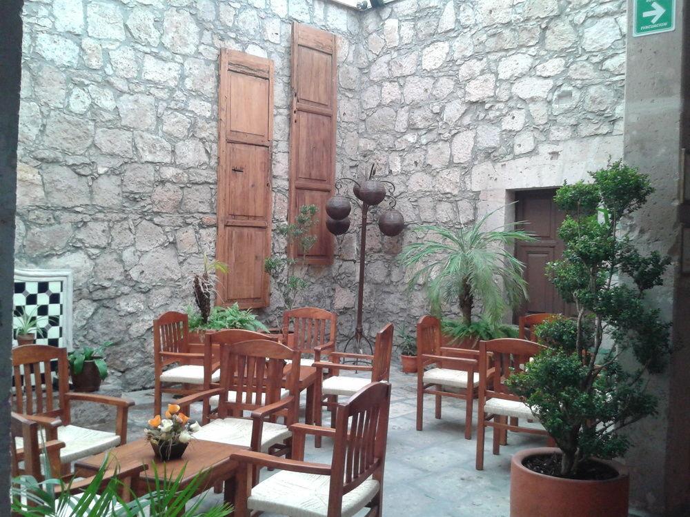 Hotel Refugio Agustino มอเรเลีย ภายนอก รูปภาพ