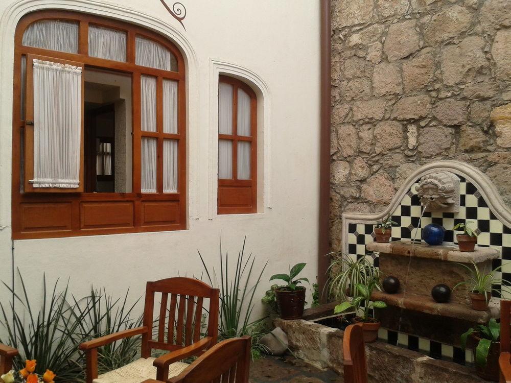Hotel Refugio Agustino มอเรเลีย ภายนอก รูปภาพ