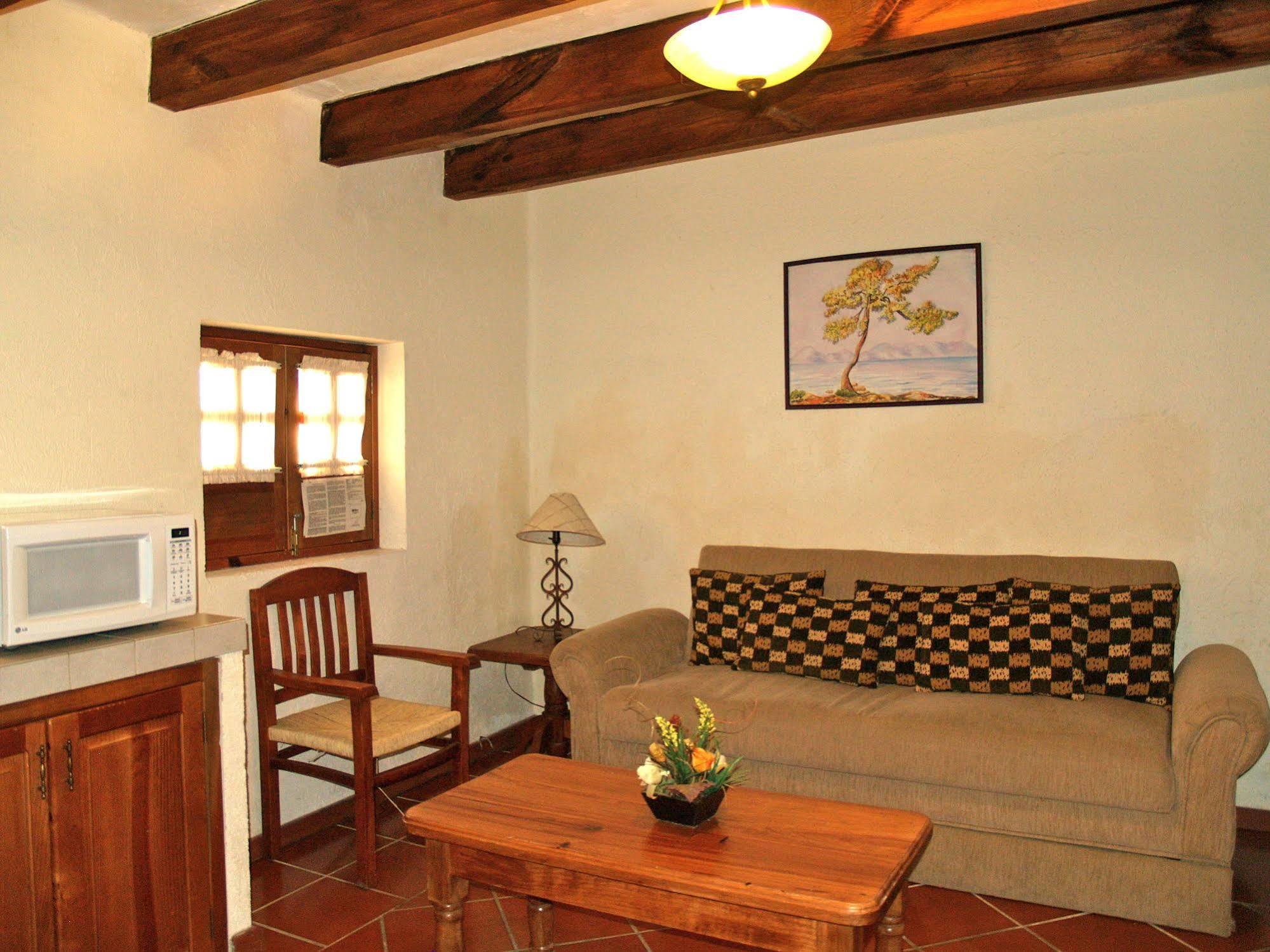 Hotel Refugio Agustino มอเรเลีย ภายนอก รูปภาพ